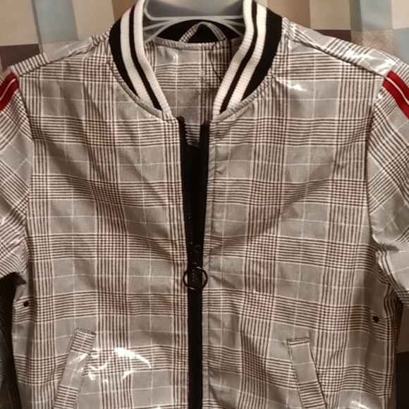 NWT URBAN REPUBLIC 100% polyurethane wine black & white jacket S 10/12 - Picture 3 of 4